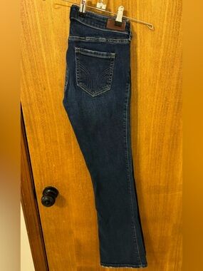 Hollister Women's Dark Blue Boot Cut Jeans 4L